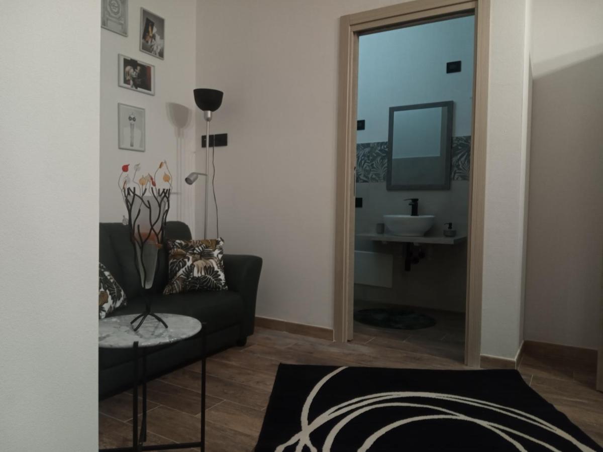 Living G Room 卡利亚里 外观 照片